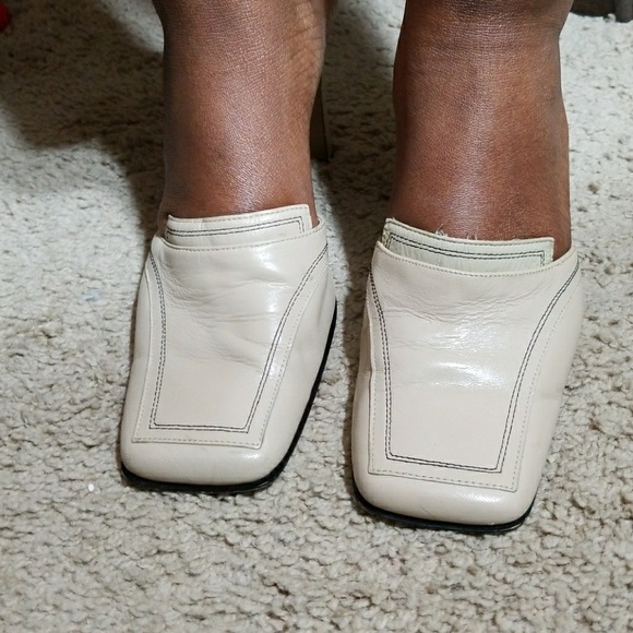 Shoes - Picture 2 of 4